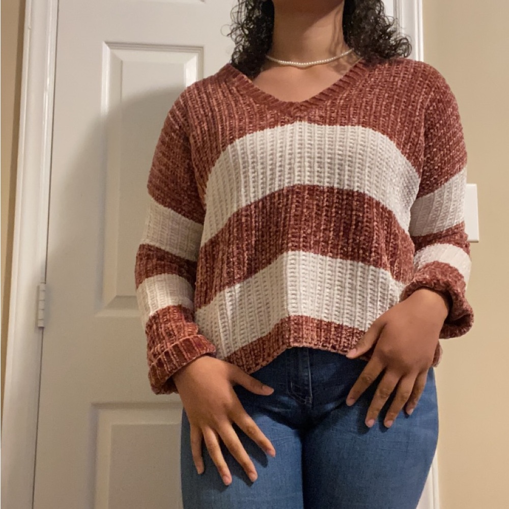 Maroon/Brown & White Sweater, Preppy, Size Large